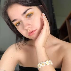 Meet your Posher, Makayla